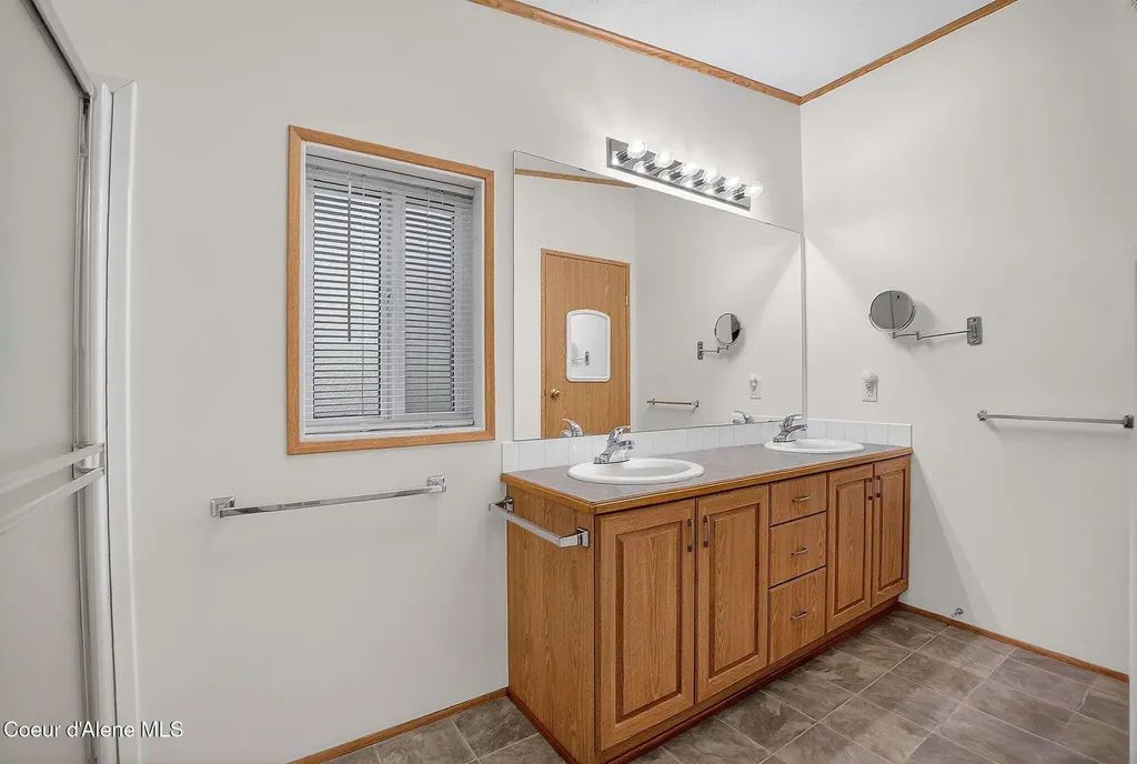 8473 W Rushmore Street Rathdrum ID 83858