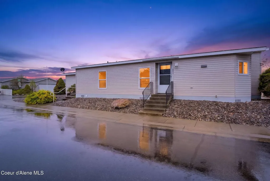 8473 W Rushmore Street Rathdrum ID 83858