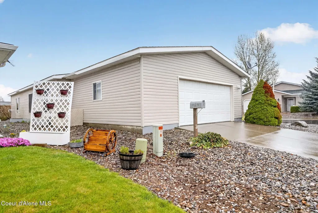 8473 W Rushmore Street Rathdrum ID 83858