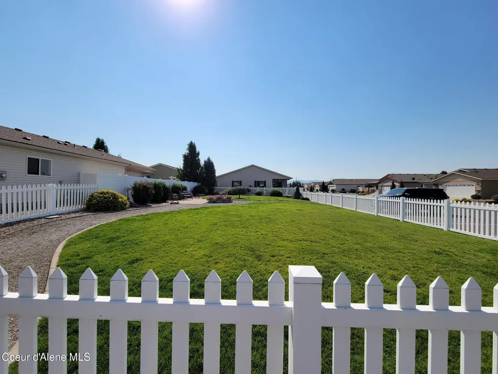 8473 W Rushmore Street Rathdrum ID 83858