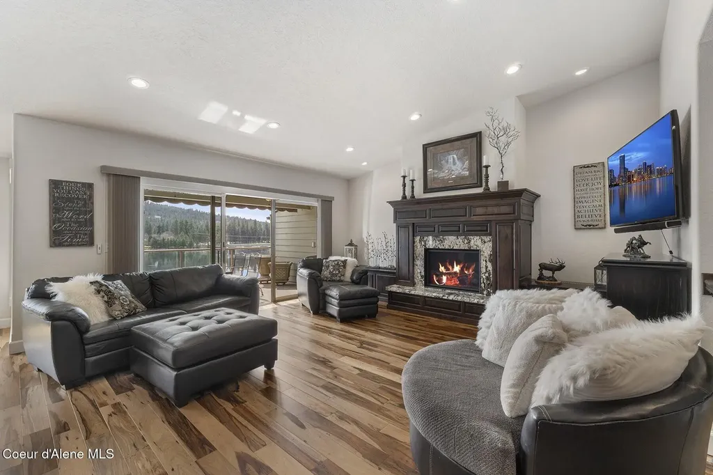216 E 1st Avenue Post Falls ID 83854