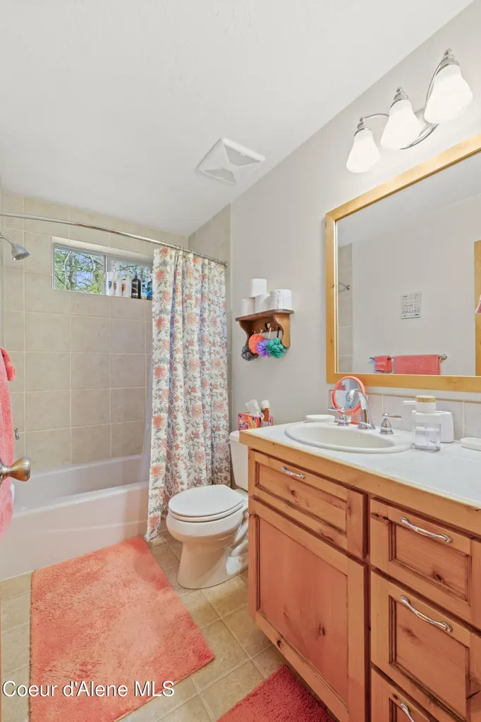 31856 N 10th Avenue Spirit Lake ID 83869