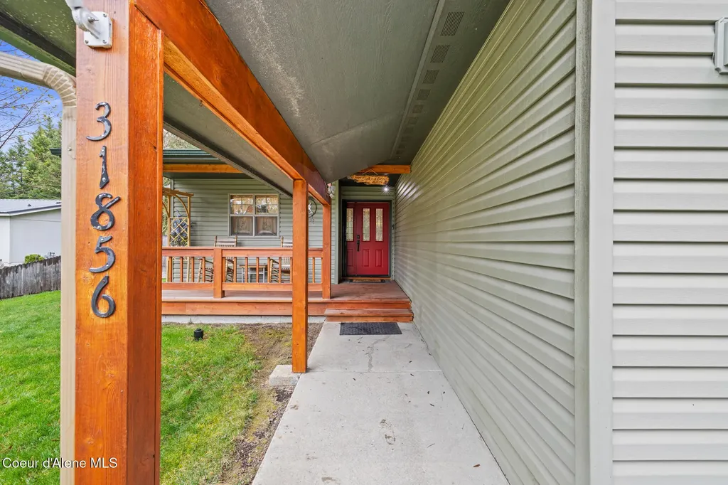 31856 N 10th Avenue Spirit Lake ID 83869