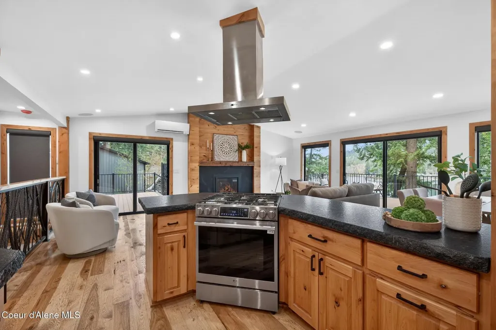 30737 N Osprey Road Spirit Lake ID 83869