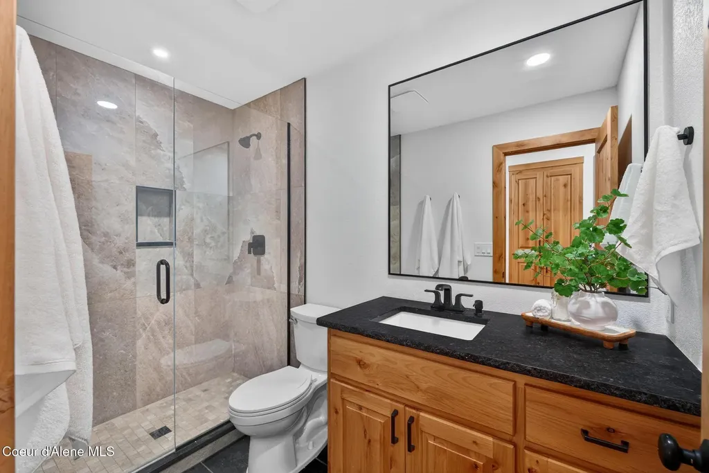 30737 N Osprey Road Spirit Lake ID 83869