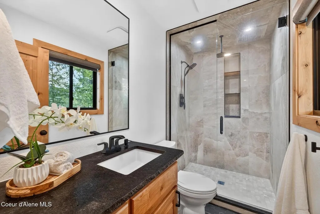 30737 N Osprey Road Spirit Lake ID 83869