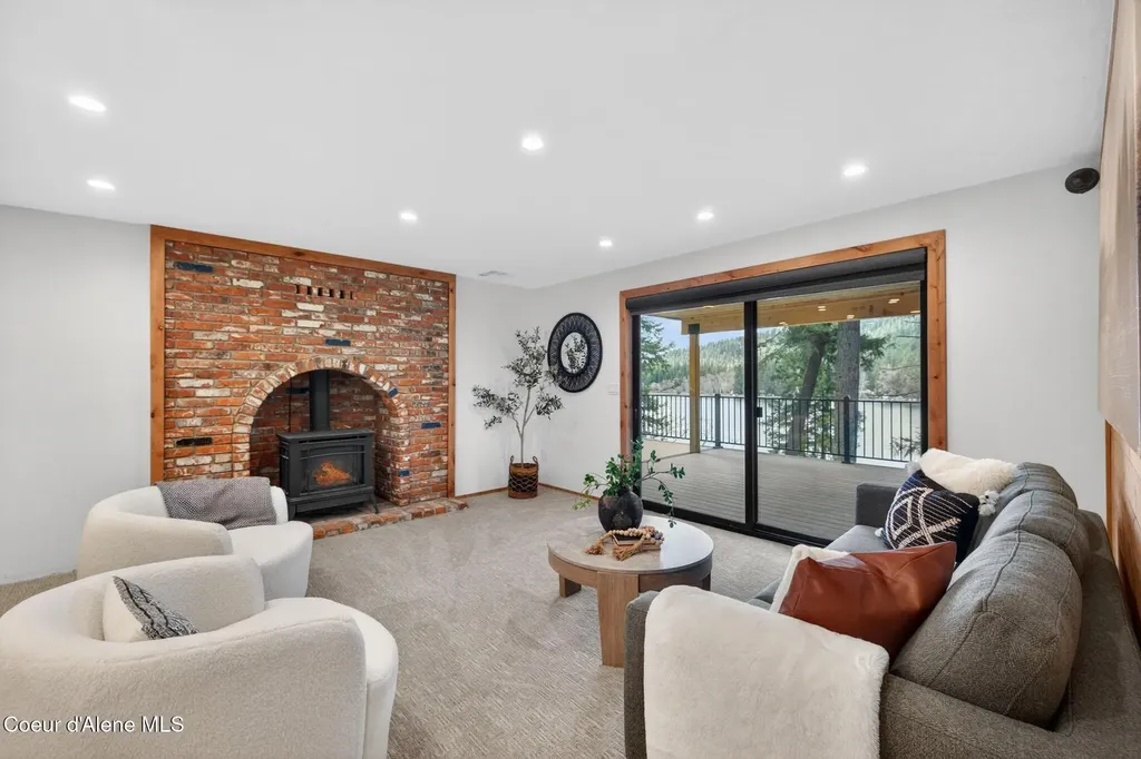 30737 N Osprey Road Spirit Lake ID 83869