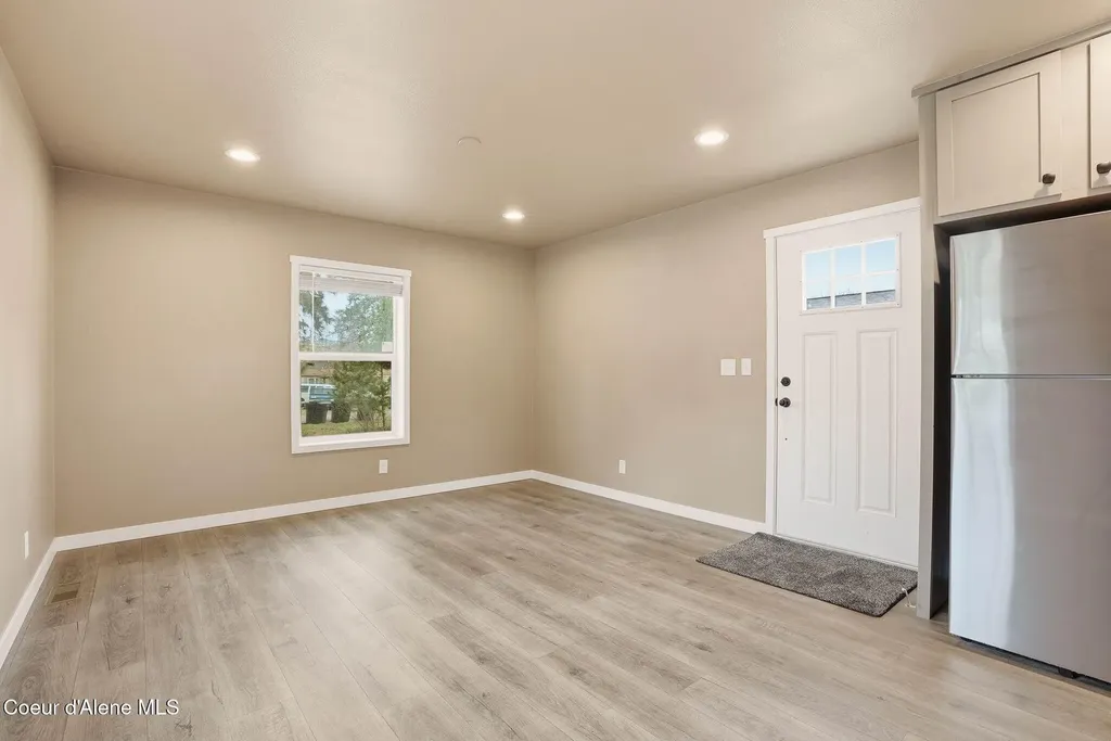 11776 N Hauser Lake Road Hauser ID 83854
