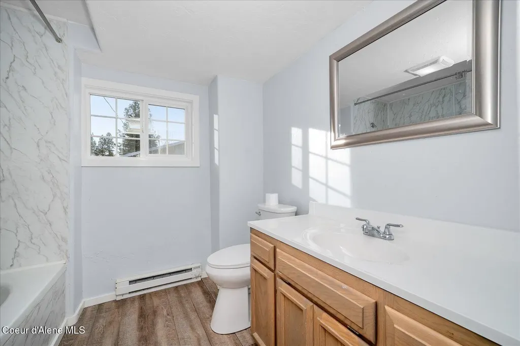 11102 N 4th Street Hauser ID 83854