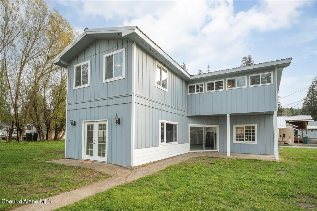 11102 N 4th Street Hauser ID 83854