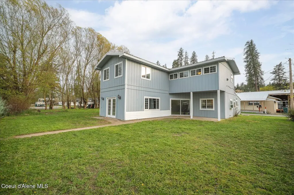 11102 N 4th Street Hauser ID 83854