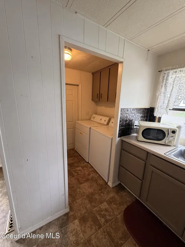 8395 W Meadow Brook Circle Rathdrum ID 83858