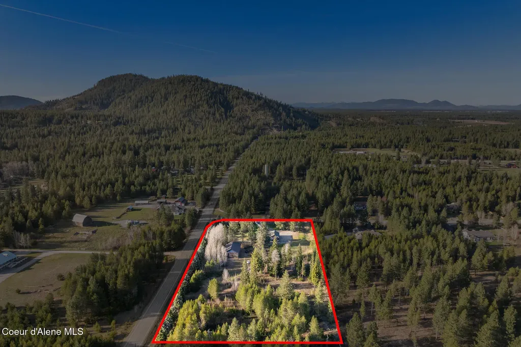 1562 W Laramie Avenue Rathdrum ID 83858