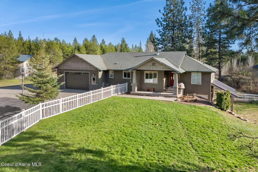 1562 W Laramie Avenue Rathdrum ID 83858