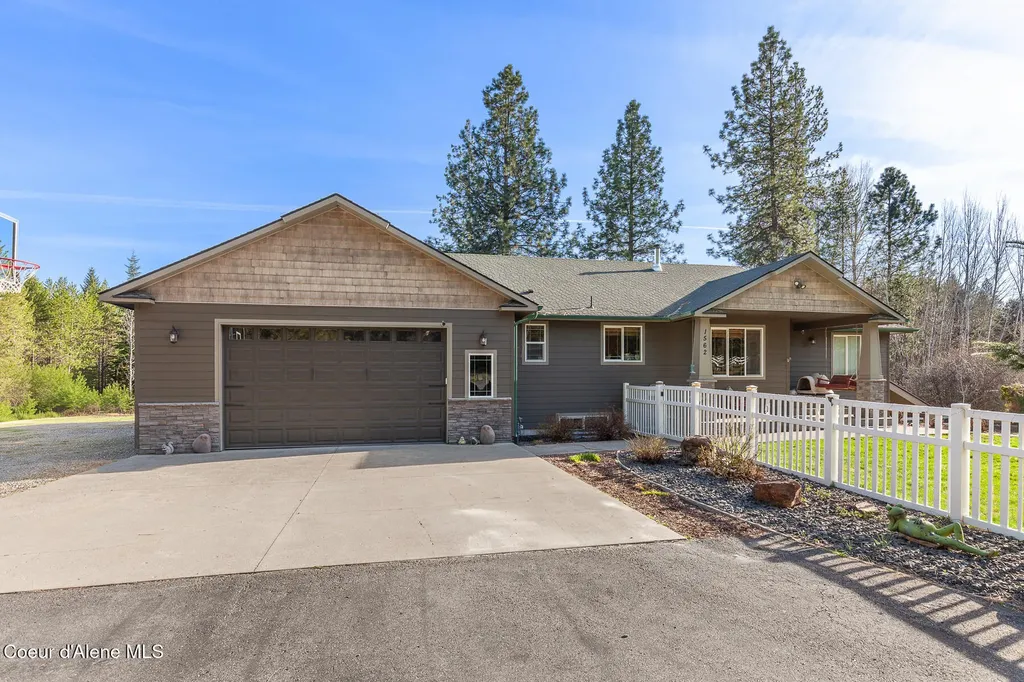 1562 W Laramie Avenue Rathdrum ID 83858