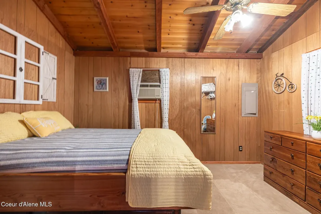 5727 S Odelin Lane Harrison ID 83833