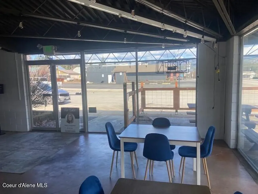 125 N Washington Avenue Newport WA 99156