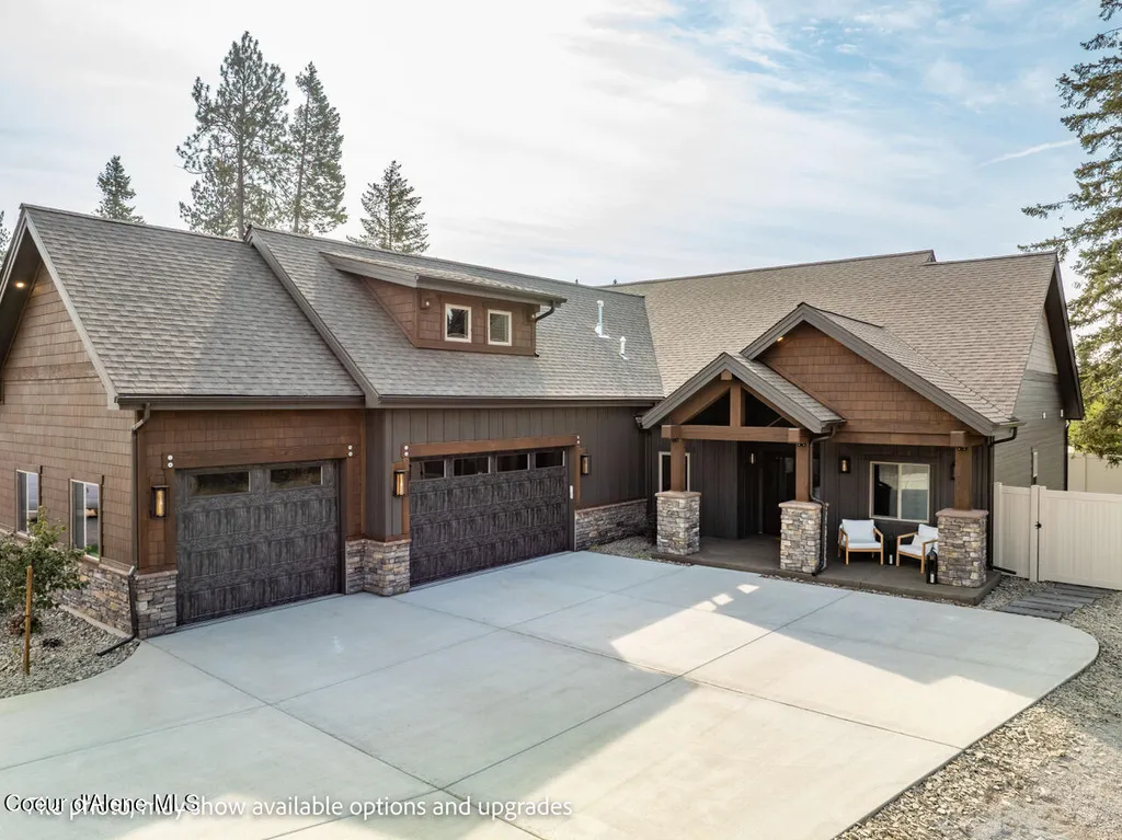 1118 E Sleeping Deer Avenue Hayden ID 83835