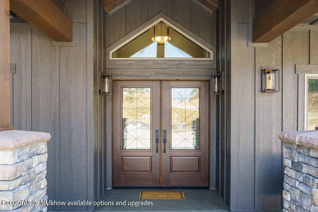 1118 E Sleeping Deer Avenue Hayden ID 83835
