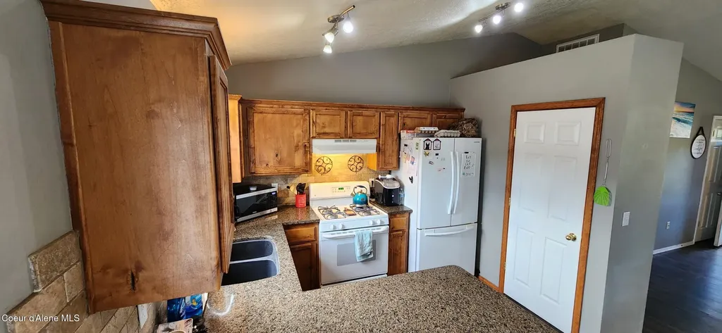 23870 N Ponderosa Street Athol ID 83801