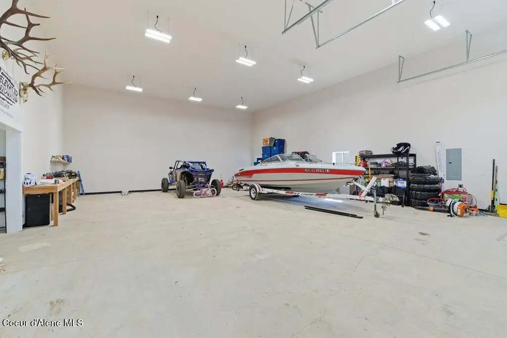 3835 Pinecreek Road Pinehurst ID 83850