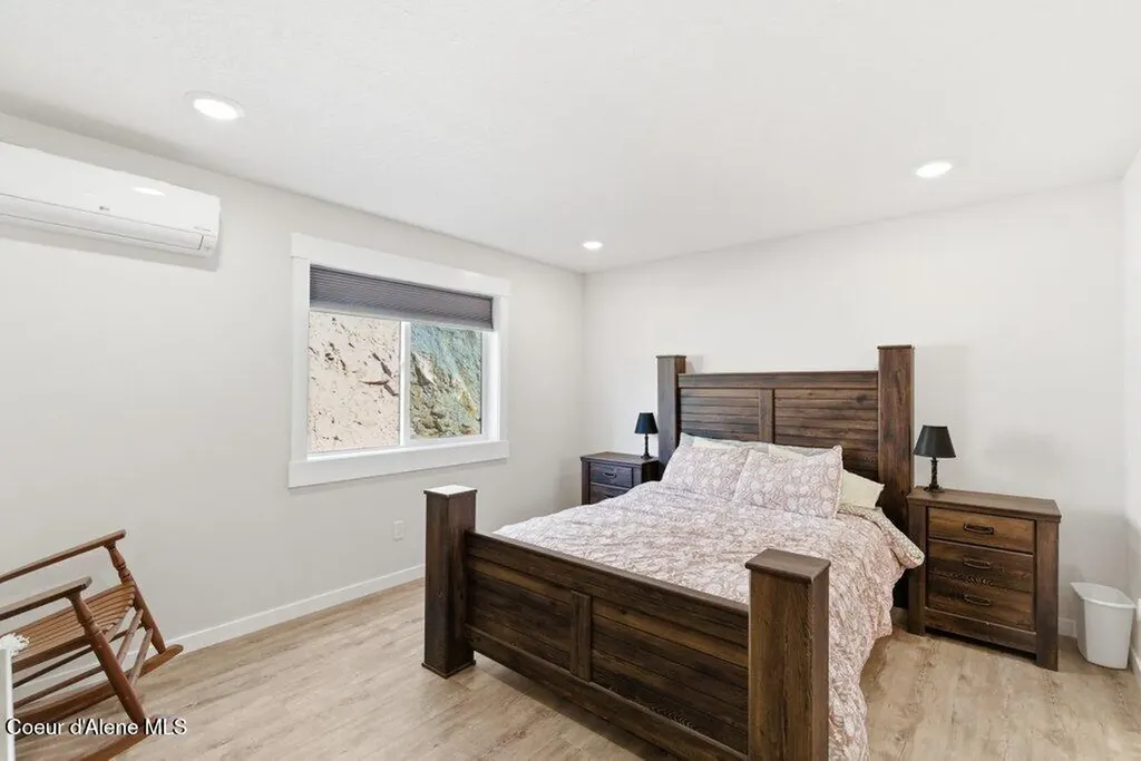 3835 Pinecreek Road Pinehurst ID 83850