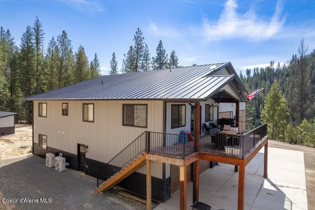 3835 Pinecreek Road Pinehurst ID 83850