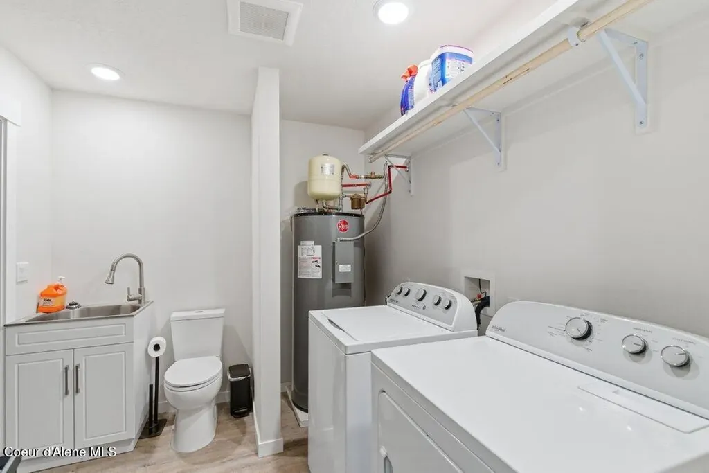 3835 Pinecreek Road Pinehurst ID 83850