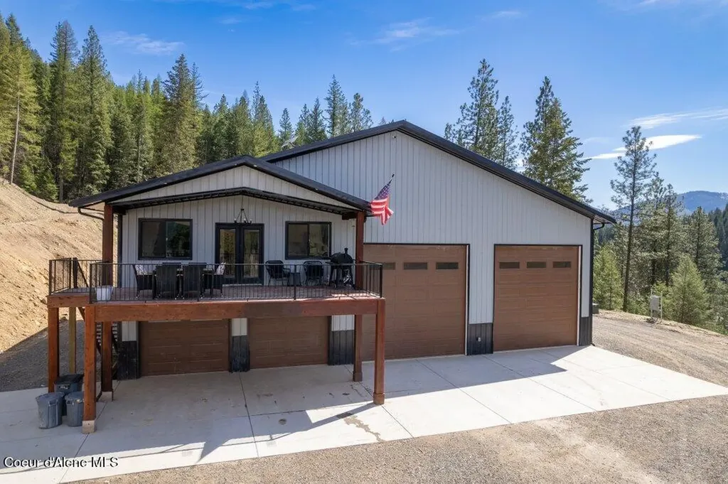 3835 Pinecreek Road Pinehurst ID 83850