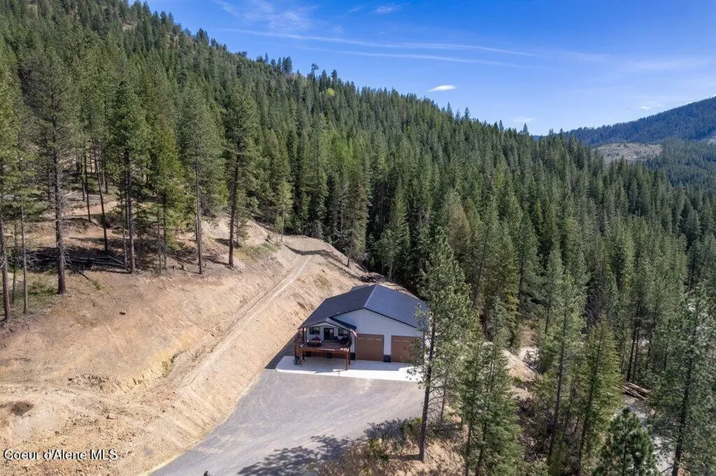3835 Pinecreek Road Pinehurst ID 83850