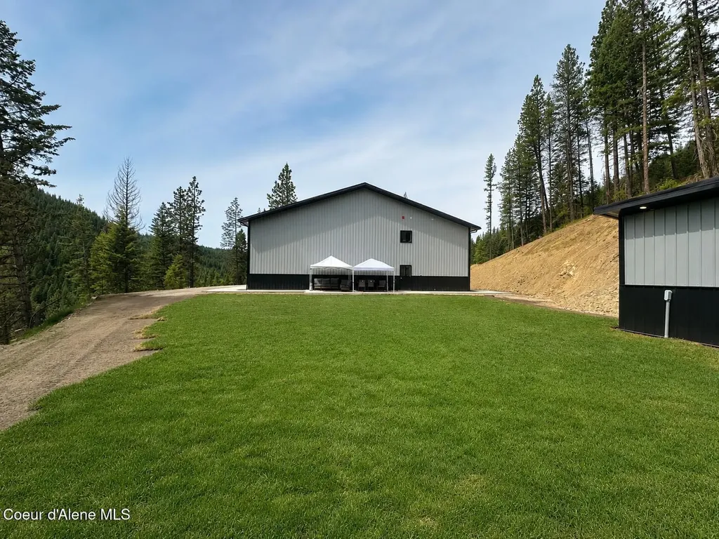 3835 Pinecreek Road Pinehurst ID 83850