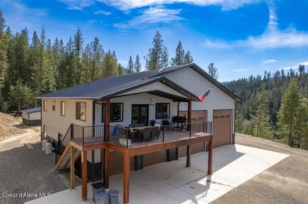 3835 Pinecreek Road Pinehurst ID 83850