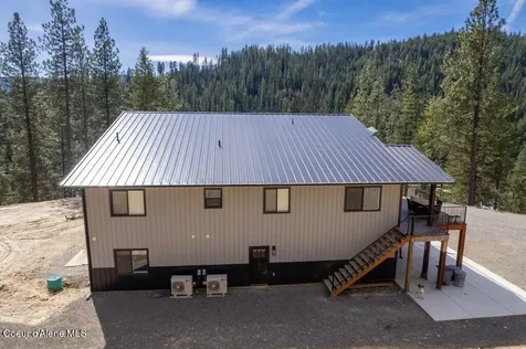 3835 Pinecreek Road Pinehurst ID 83850