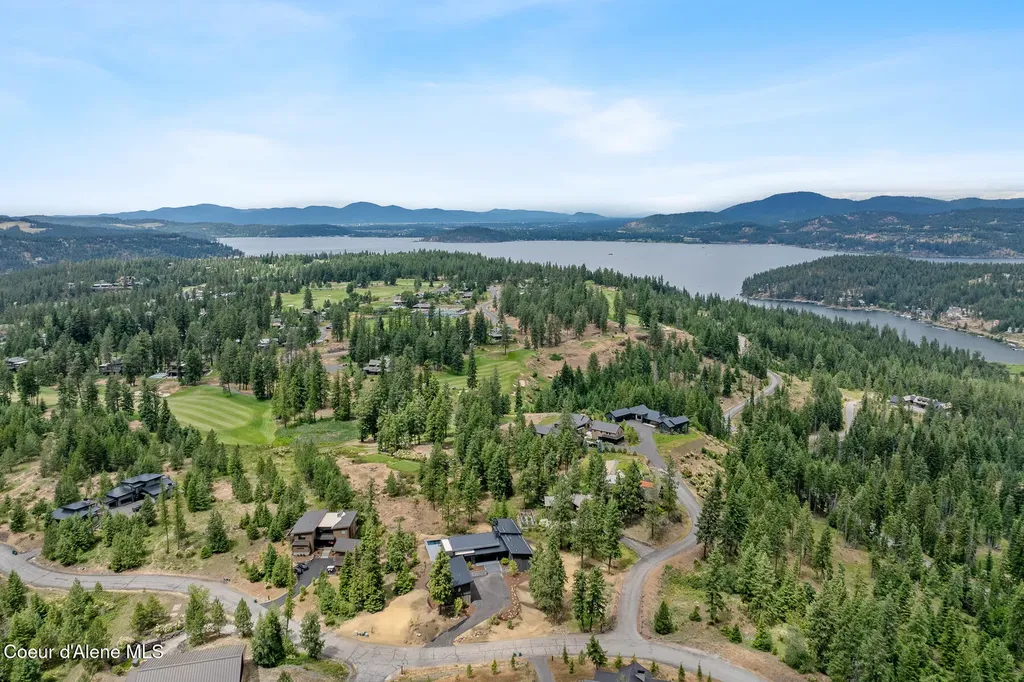 2833 E Lower Pasture Road Harrison ID 83833