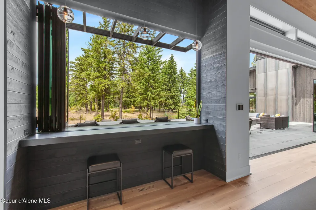 2833 E Lower Pasture Road Harrison ID 83833