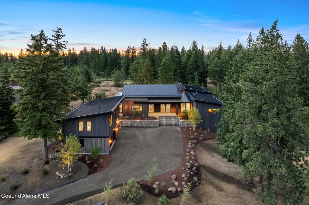 2833 E Lower Pasture Road Harrison ID 83833