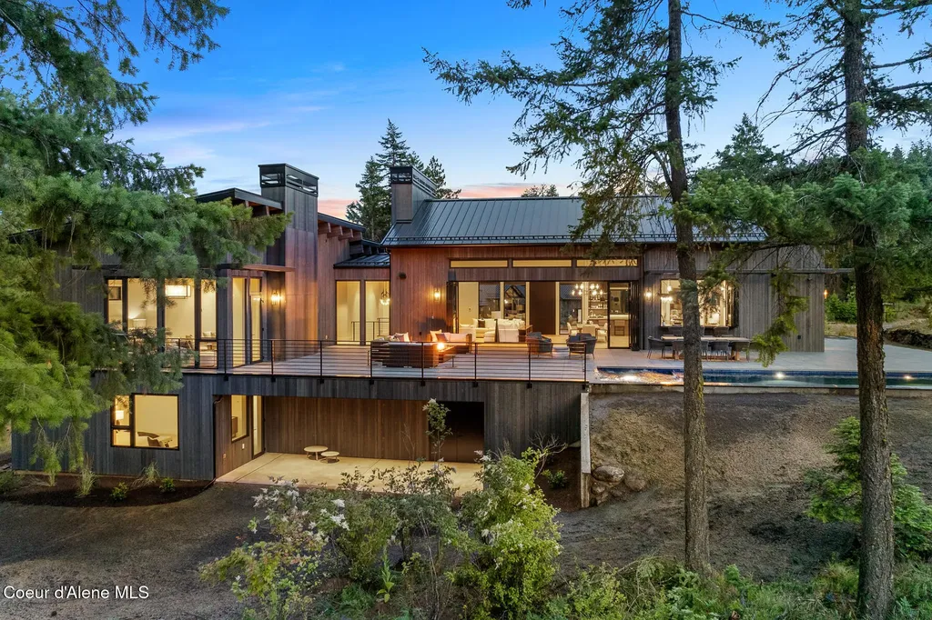 2833 E Lower Pasture Road Harrison ID 83833