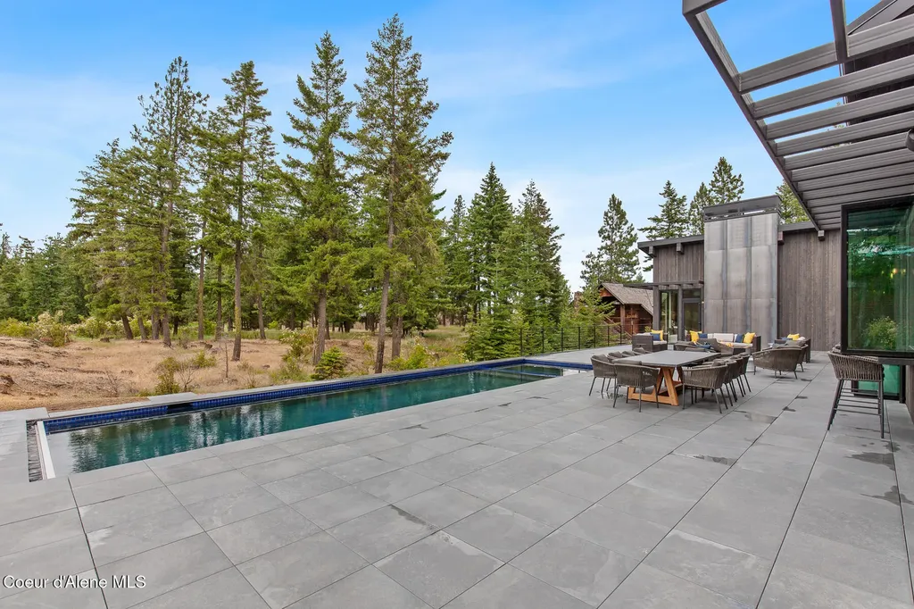 2833 E Lower Pasture Road Harrison ID 83833