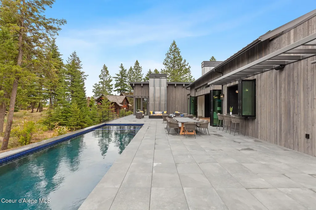 2833 E Lower Pasture Road Harrison ID 83833