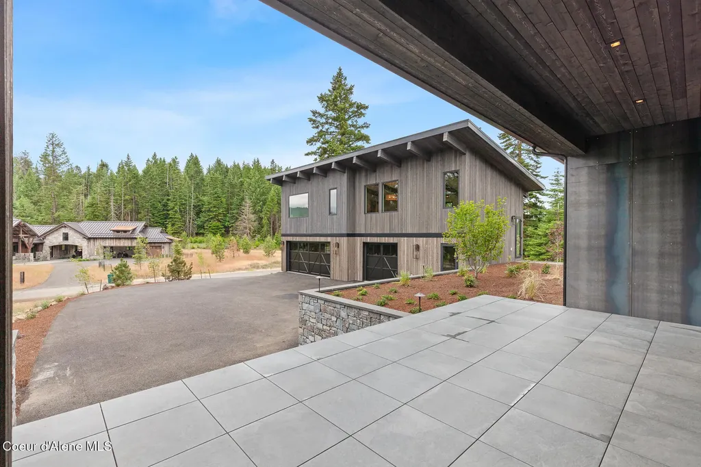 2833 E Lower Pasture Road Harrison ID 83833