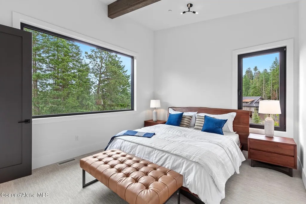 2833 E Lower Pasture Road Harrison ID 83833