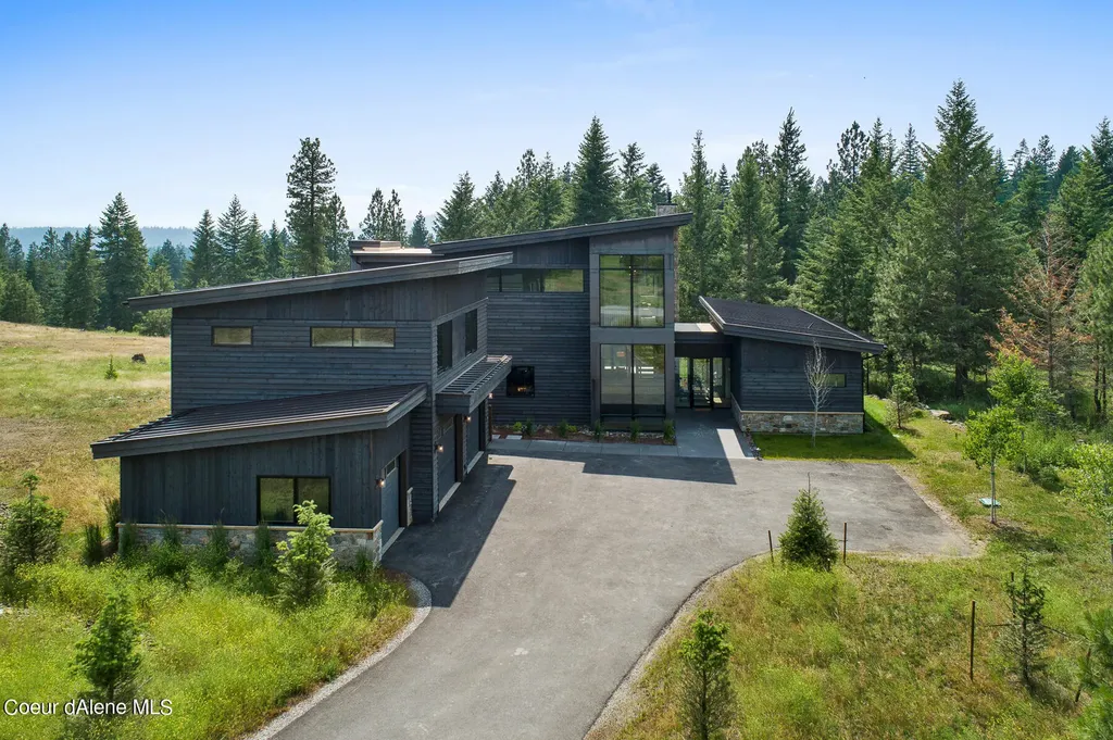 5941 S Gozzer Road Harrison ID 83833