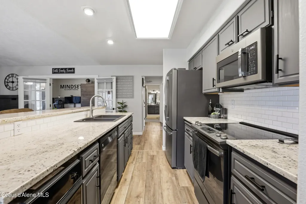 14189 E Sunset Shores Circle Harrison ID 83833