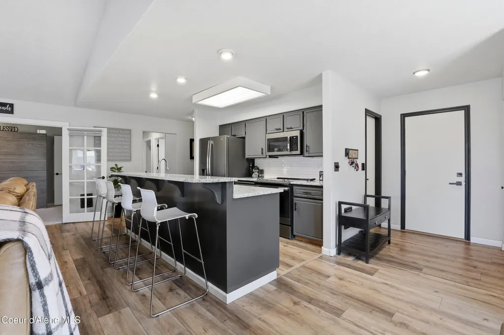 14189 E Sunset Shores Circle Harrison ID 83833