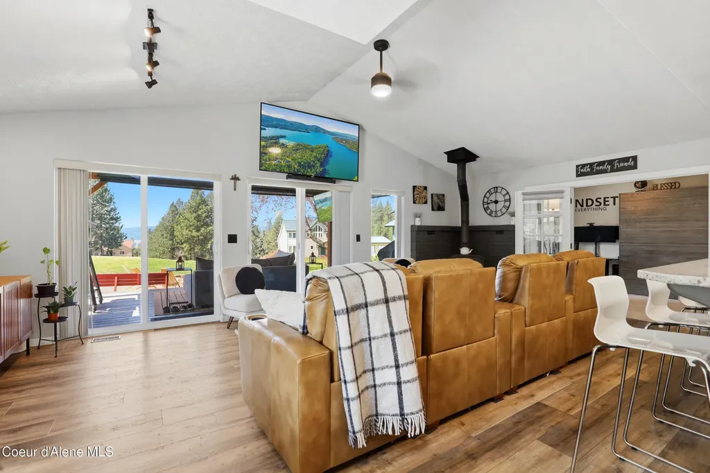 14189 E Sunset Shores Circle Harrison ID 83833