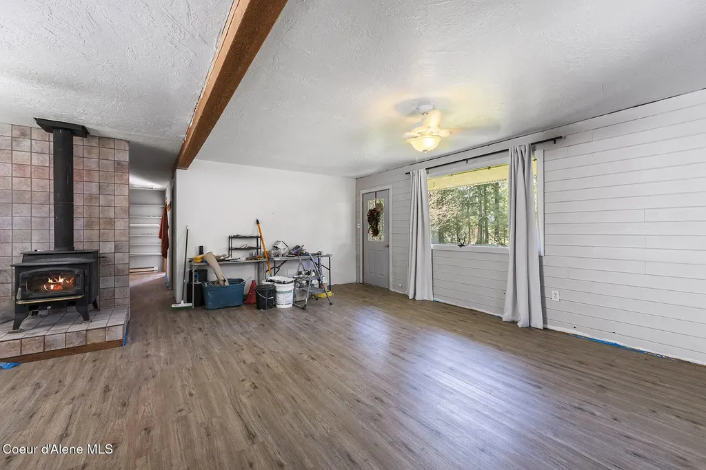 83 Cedar Grove Sandpoint ID 83864