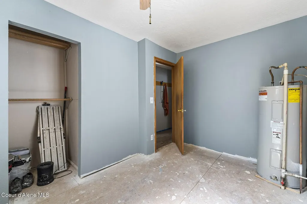 83 Cedar Grove Sandpoint ID 83864