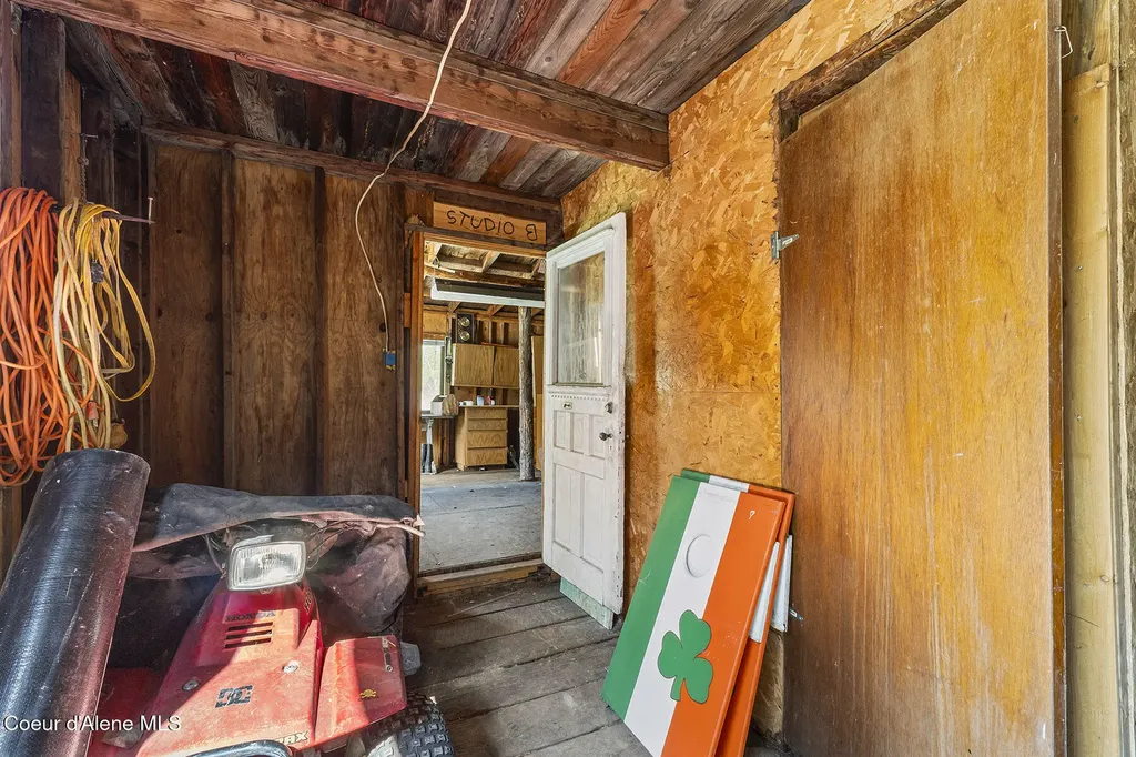 83 Cedar Grove Sandpoint ID 83864