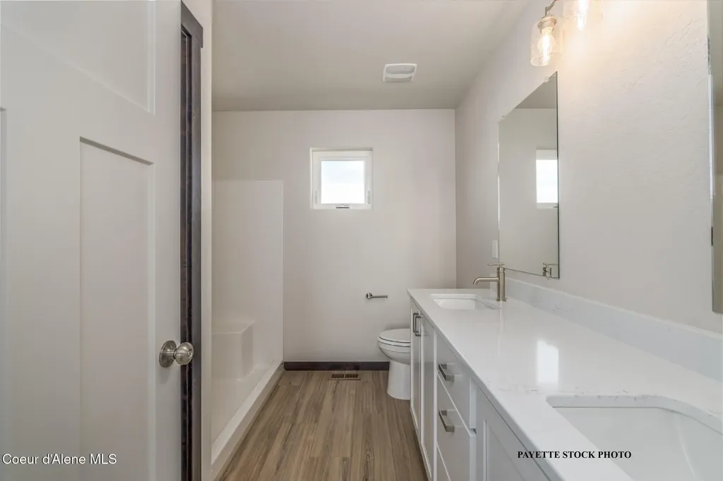 12157 N Lennon Lane Rathdrum ID 83858