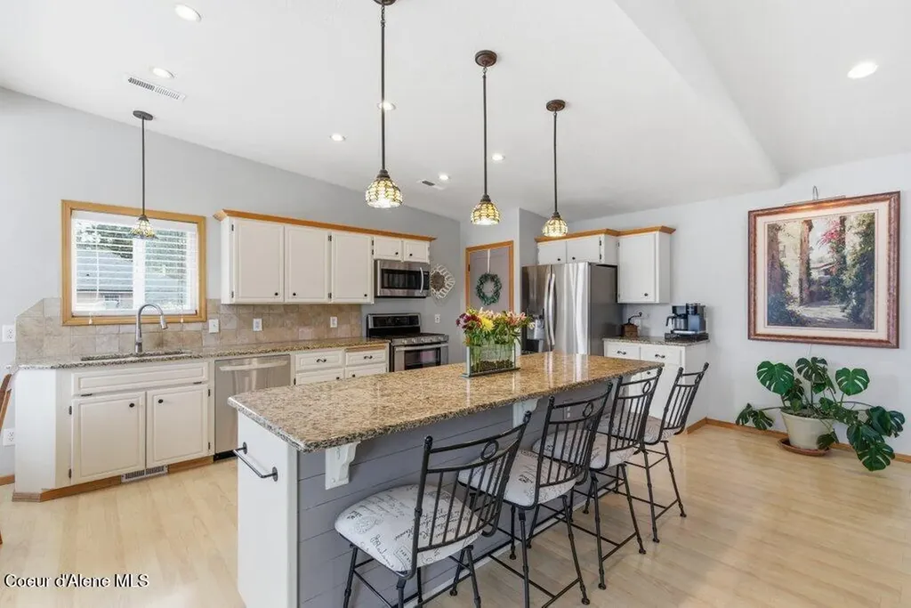 4263 E Burchell Drive Hayden ID 83835